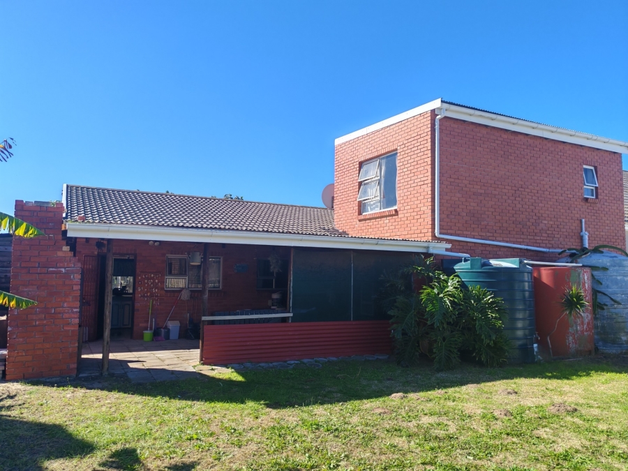 4 Bedroom Property for Sale in Boknesstrand Eastern Cape